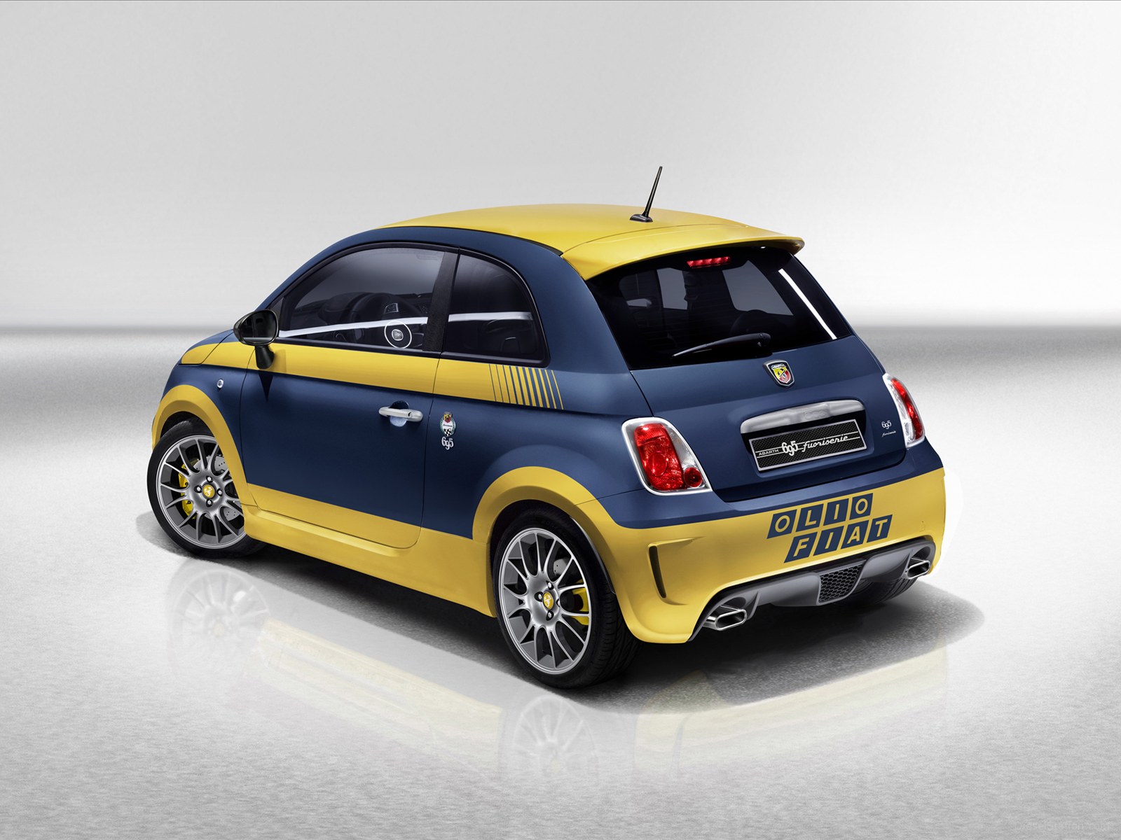 Abarth 695 Scorpione 2014